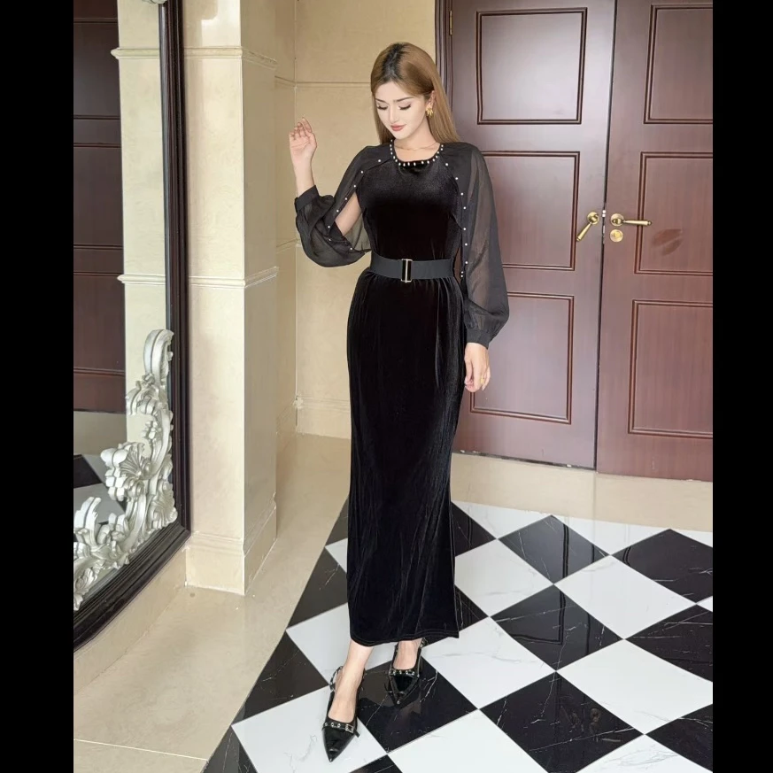 高级轻奢收腰钉珠设计气质连衣裙适合正式场合穿着