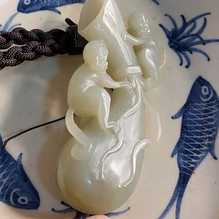 摆件赏**茗新号开播瓷器一个