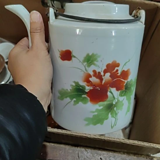 开***吉陶瓷精美摆件（不退换）