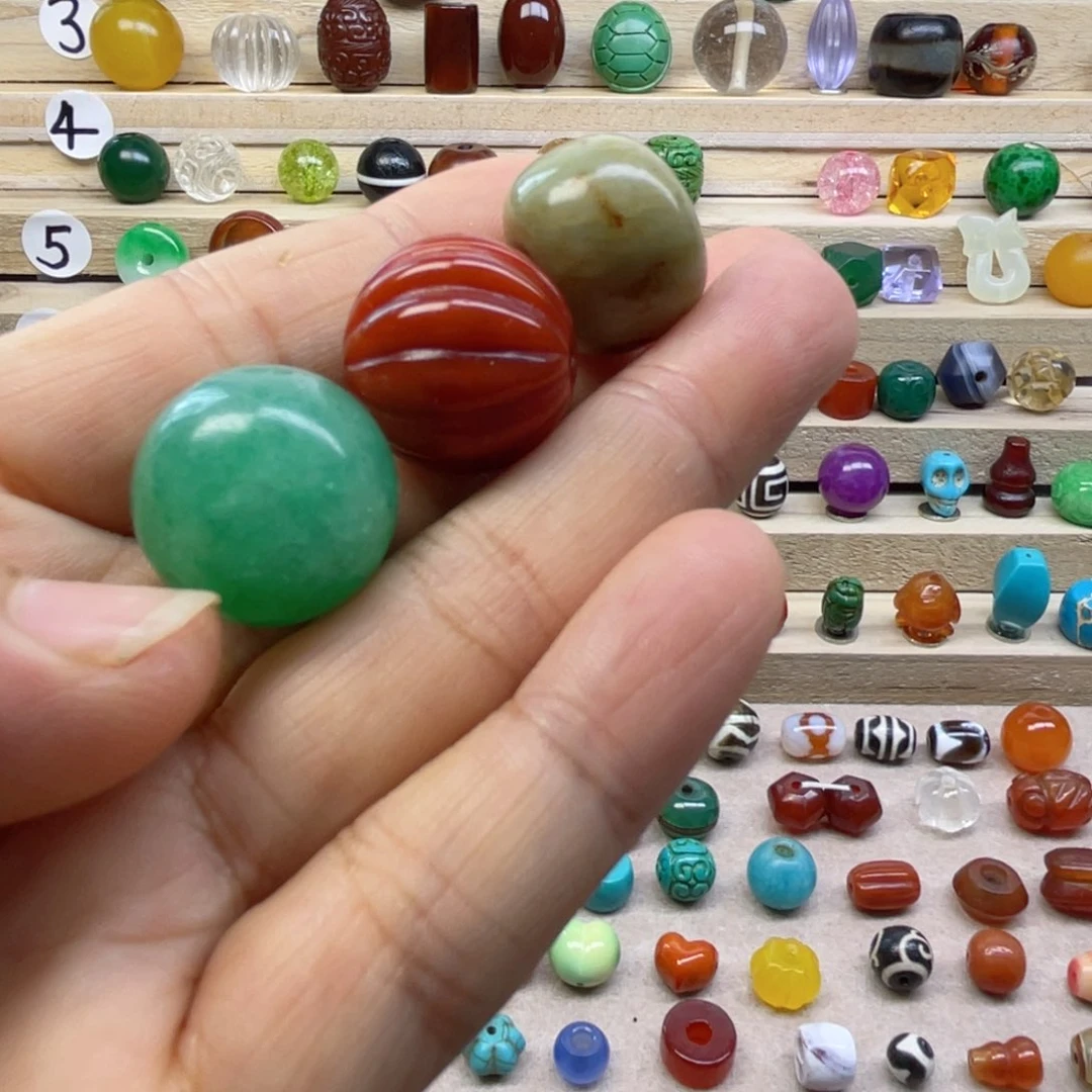 合金颈饰玛瑙/玉髓元*?