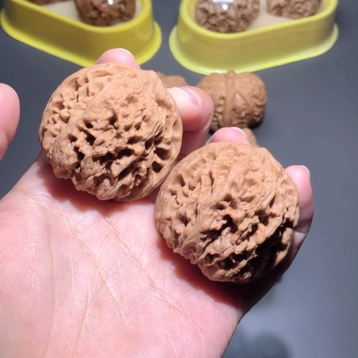 文玩核桃把件Н***ο41野牛