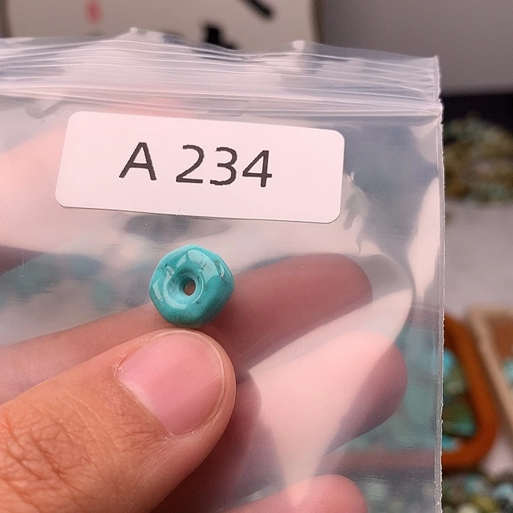 绿松石未镶嵌扣子