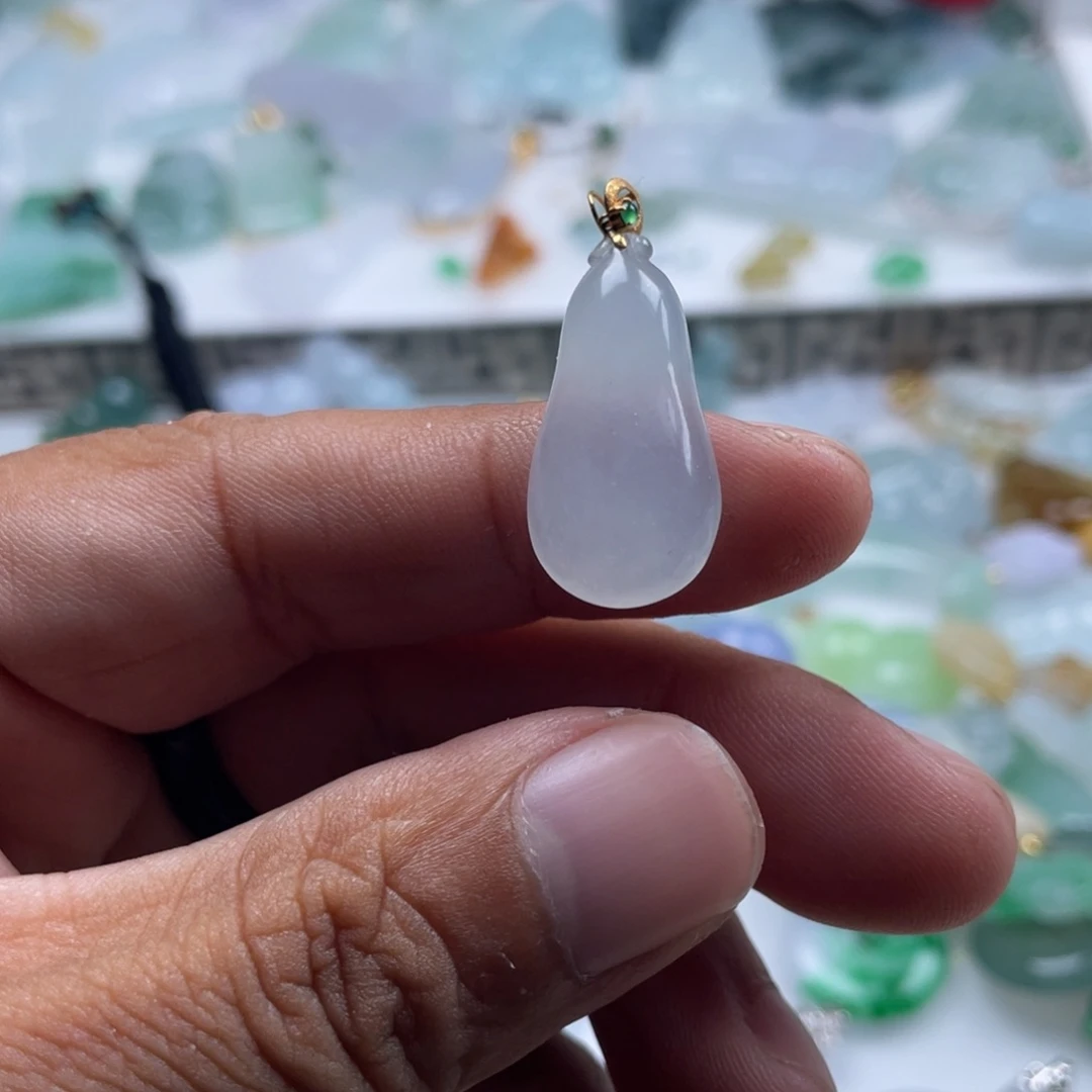 翡翠未镶嵌颈饰翡翠冰福瓜