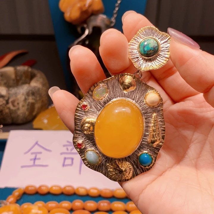 琥珀颈饰未镶嵌波兰设计款琥珀蜜蜡