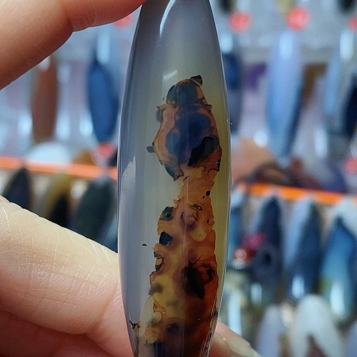玛瑙/玉髓颈饰合金兰**士