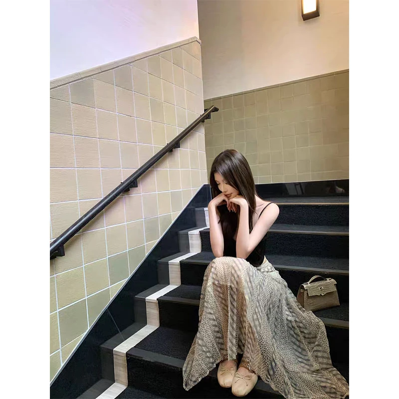 夏季甜美风休闲百搭设计感系带斜肩上衣高腰显瘦半身裙长裙套装女