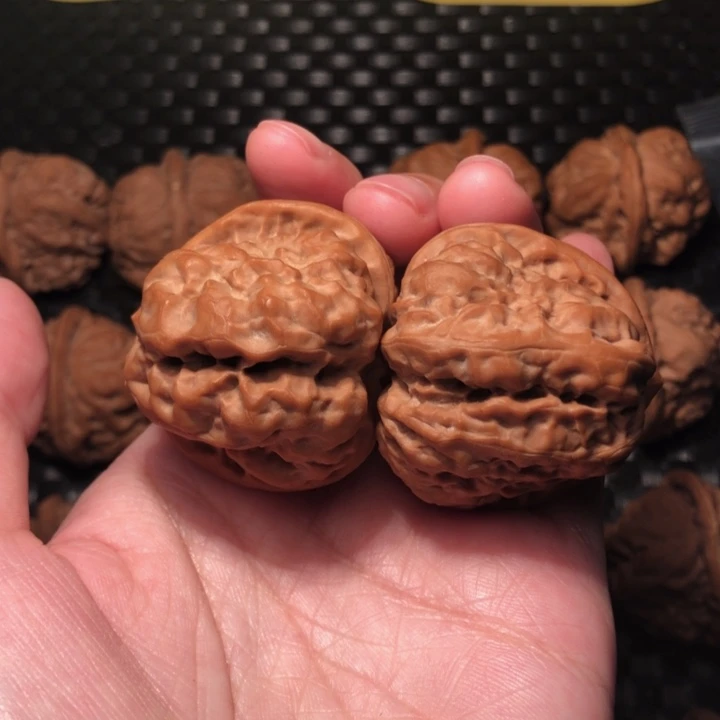把件文玩核桃一线天四深开40