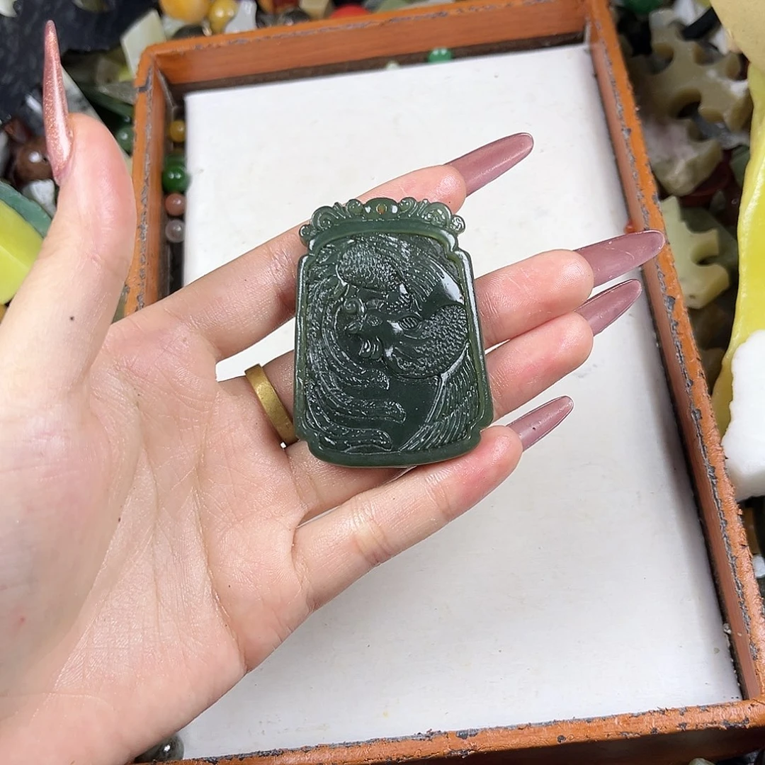 颈饰未镶嵌和田玉（糖玉）邓*印