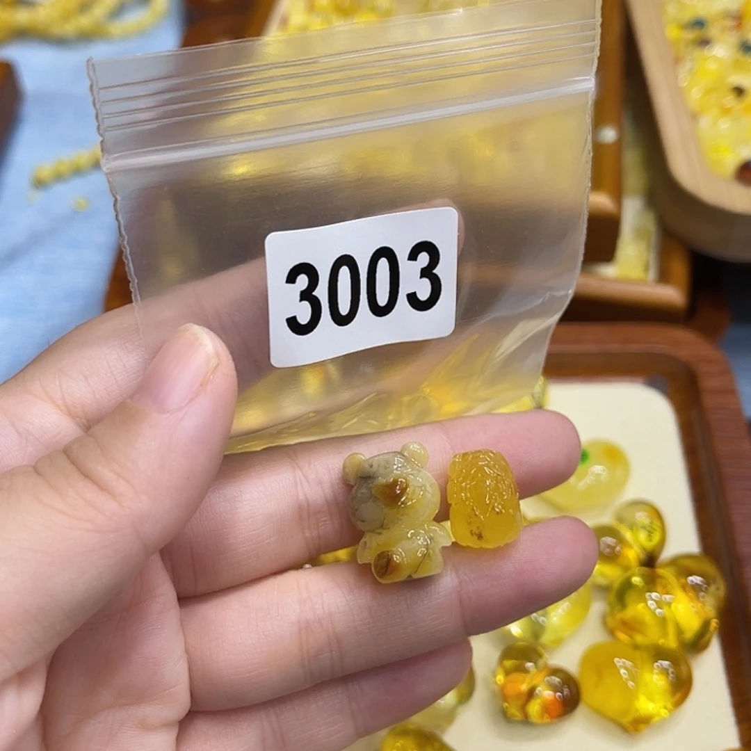 琥珀未镶嵌珠宝奇石