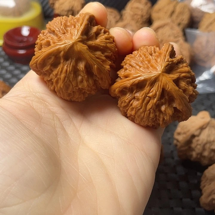 网***了文玩核桃把件42文山