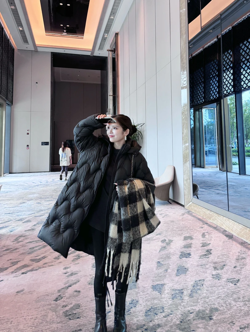 【云朵泡芙】2025新款女装厚款百搭休闲风中长款连帽网红保暖鹅绒服