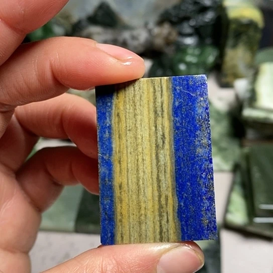 【闪购商品】青金石原石未镶嵌