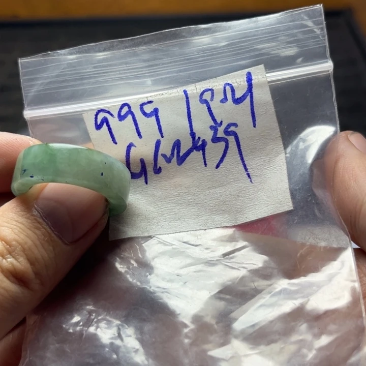 定制翡翠未镶嵌明天