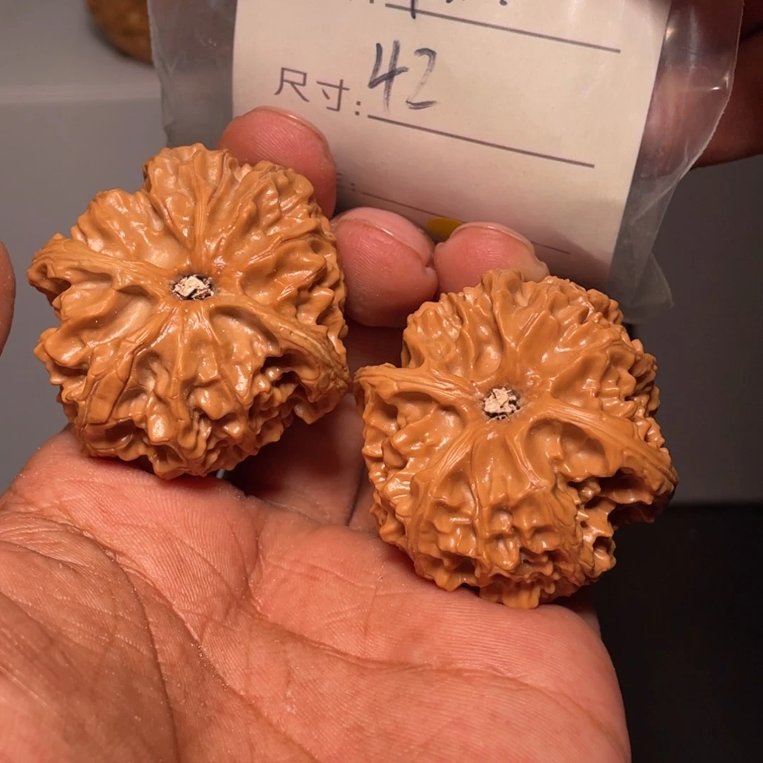 文玩核桃吊坠文玩核桃