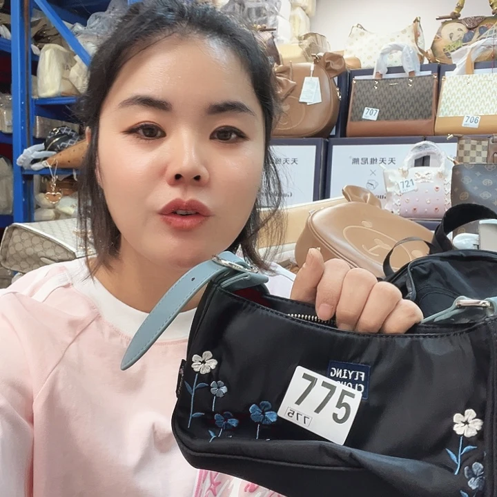 PU包包包包包包包包吧