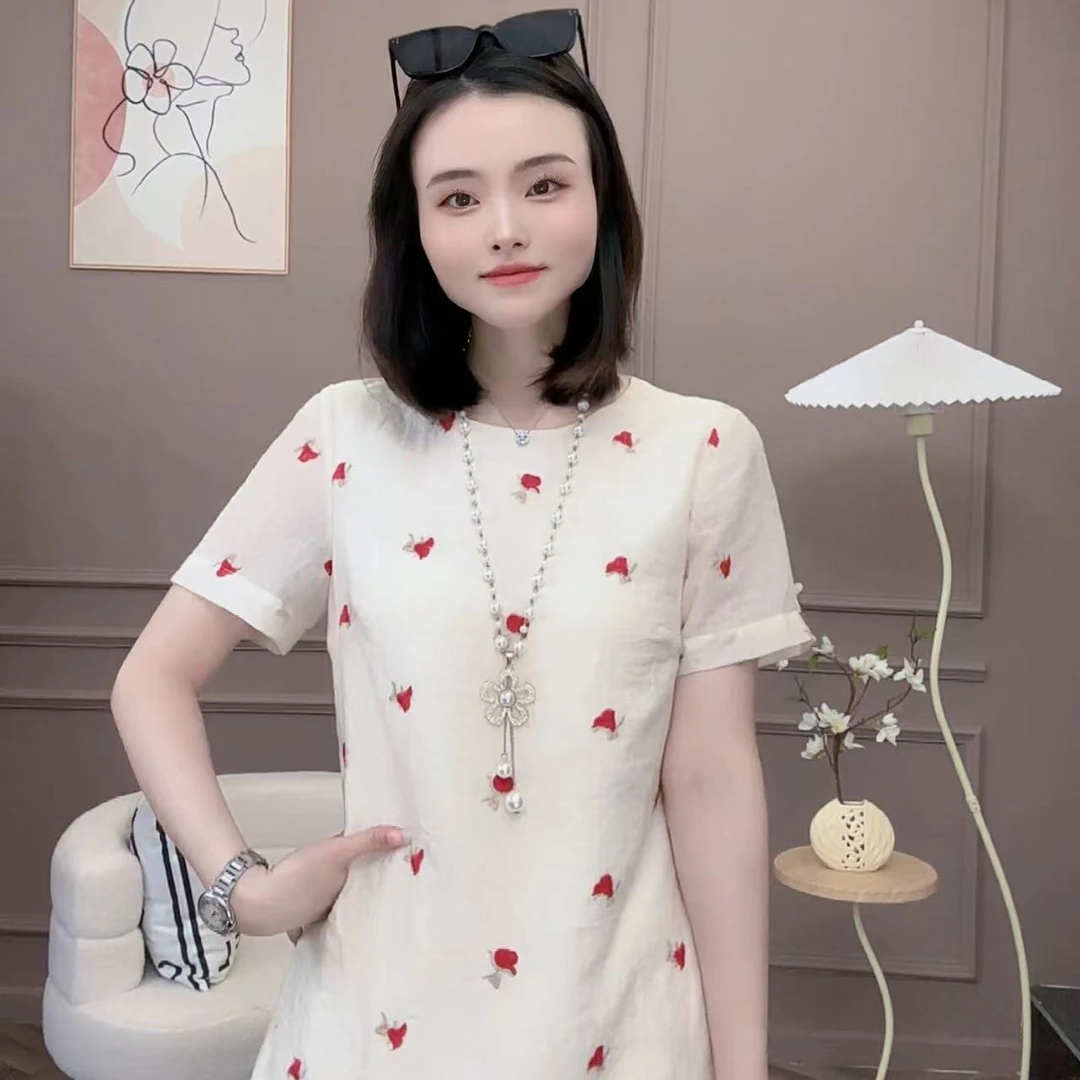 简约减龄又好看~夏季薄款A字版气质红色玫瑰立体刺绣显瘦连衣裙