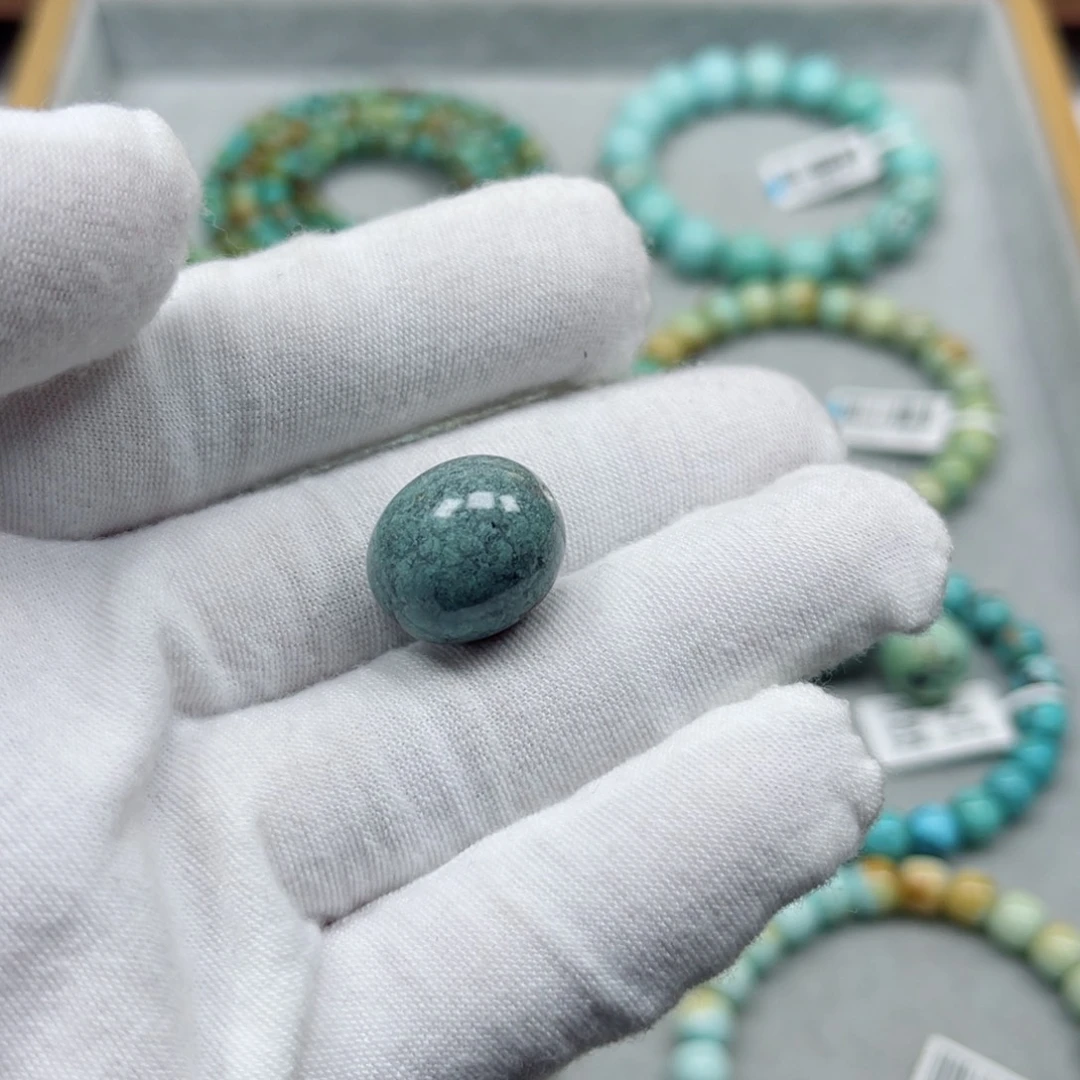 绿松石未镶嵌挂件