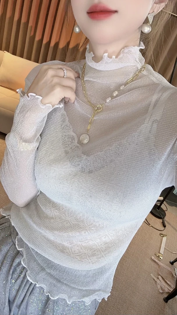 SS.studio/双双：“银丝打底”2023新品亮丝百搭洋气气质时尚打底衫