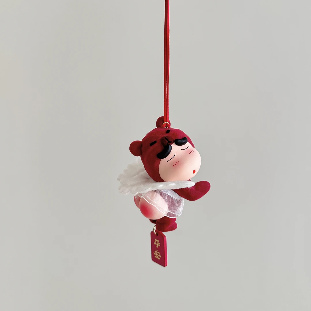 草莓天使植绒屁屁小熊新蜡笔小新创意车挂挂件装饰礼物