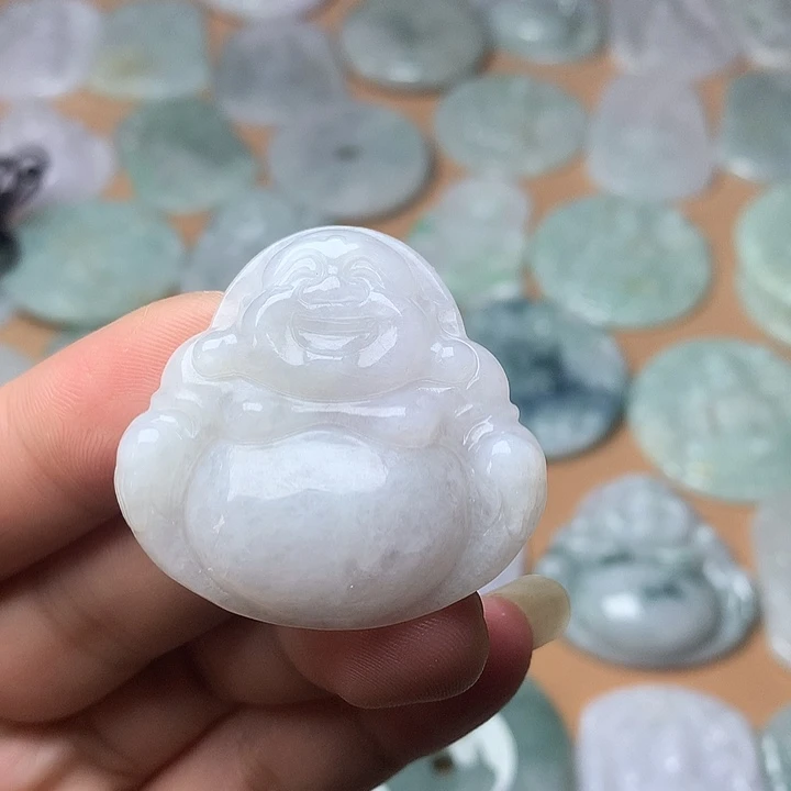翡翠未镶嵌颈饰佛