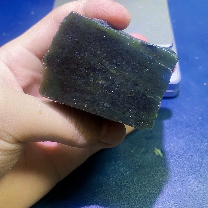 未镶嵌和田玉（糖玉）珠宝半成品