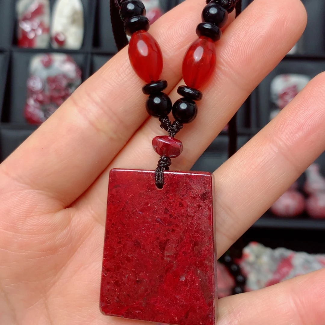 天然辰砂天然吊坠