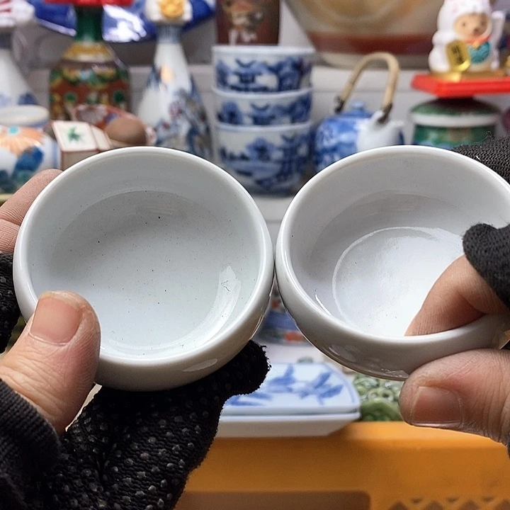 瓷片茶***A爱你们是因为有太过执着所以