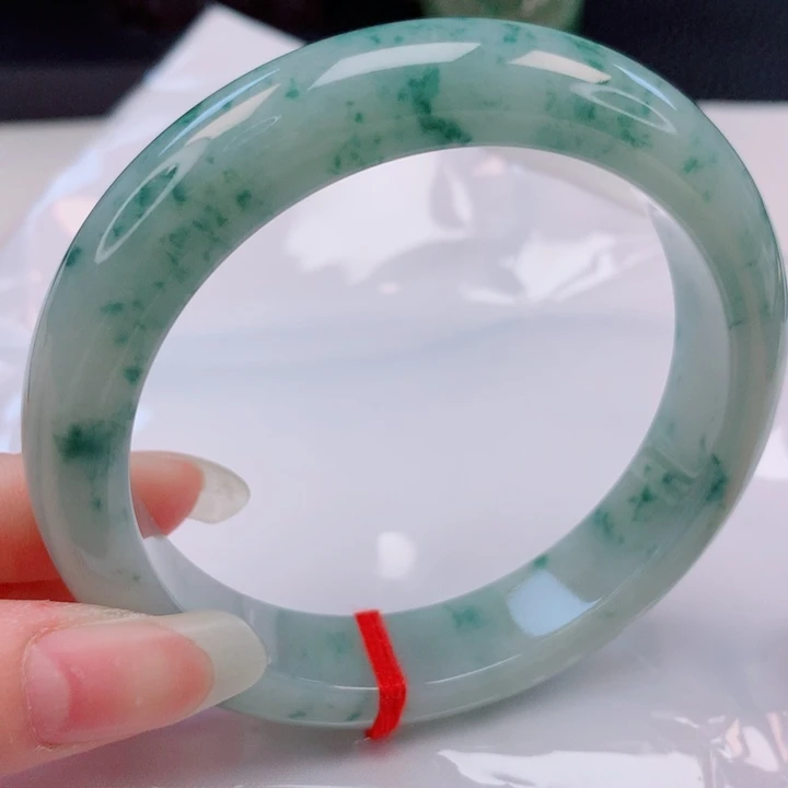 翡翠未镶嵌手镯59圈