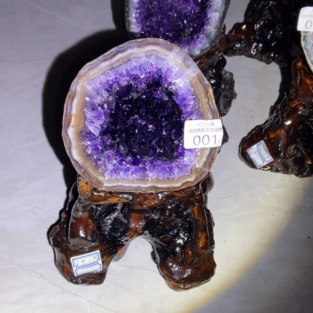 紫晶未镶嵌大型摆件（非配饰）小潘