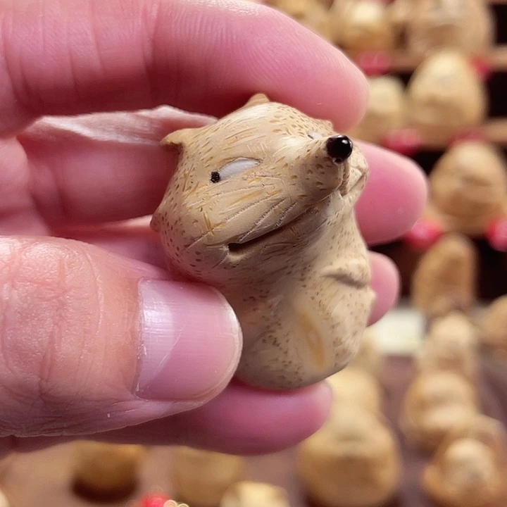 S***戒竹竹根雕老鼠手把件