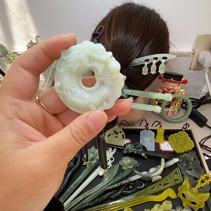 蛇纹石玉合金发饰车挂
