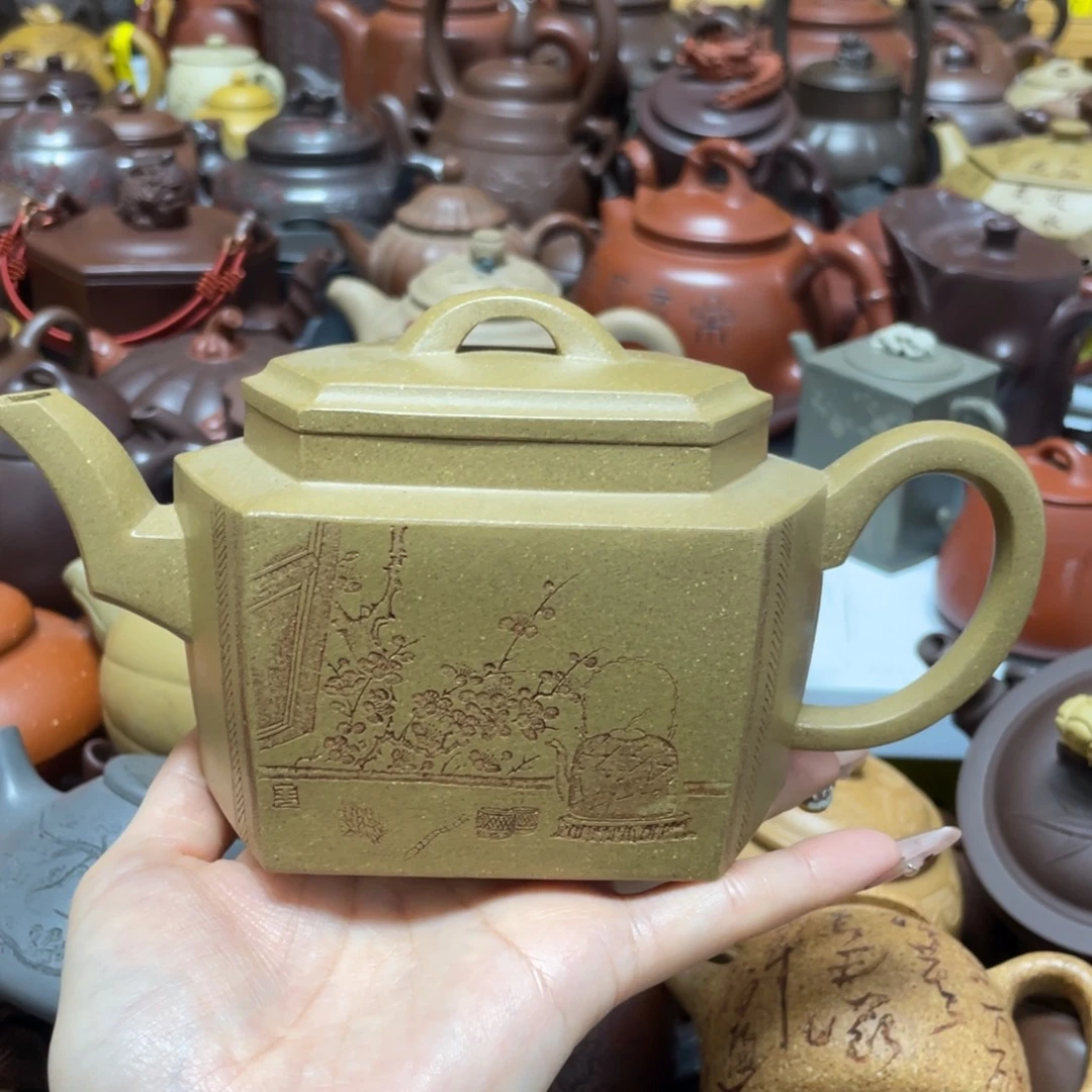 沈***衣茶壶紫砂紫砂艺术作品