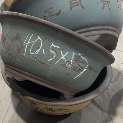 紫砂花盆110-3。       40.5-17