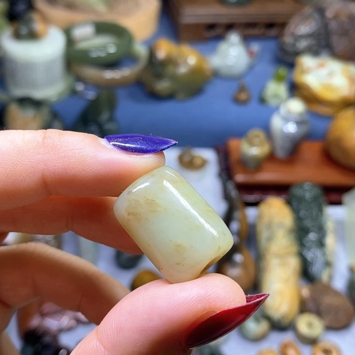 岫岩老玉（透闪石质玉）未镶嵌挂件手工珠