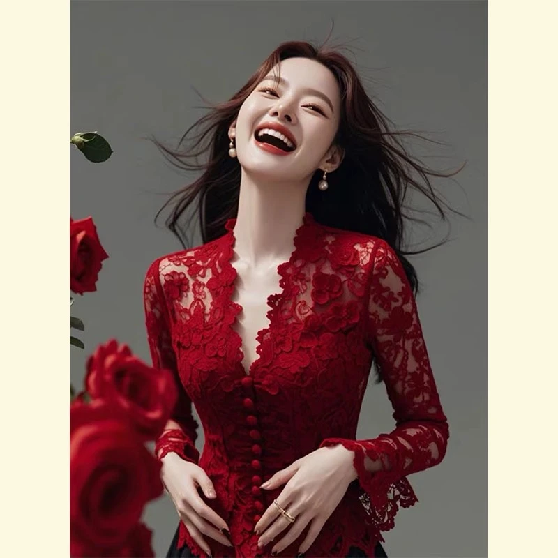红色v领蕾丝内搭小衫法式气质修身风情万种的长袖上衣女2025春季