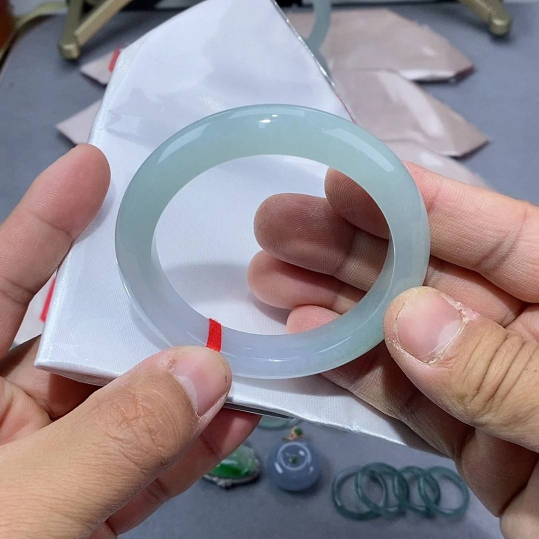 【闪购商品】未镶嵌手镯翡翠