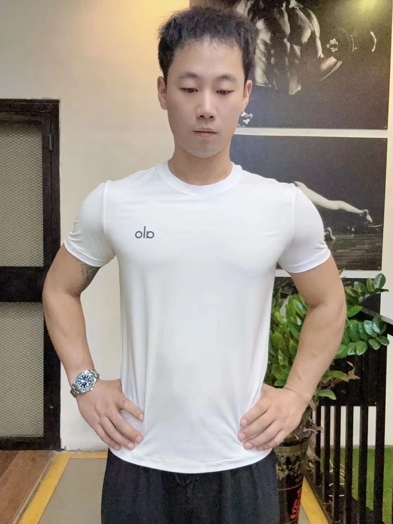 圆领短袖运动休闲速干衣健身男款修身透气弹力户外运动服装男款