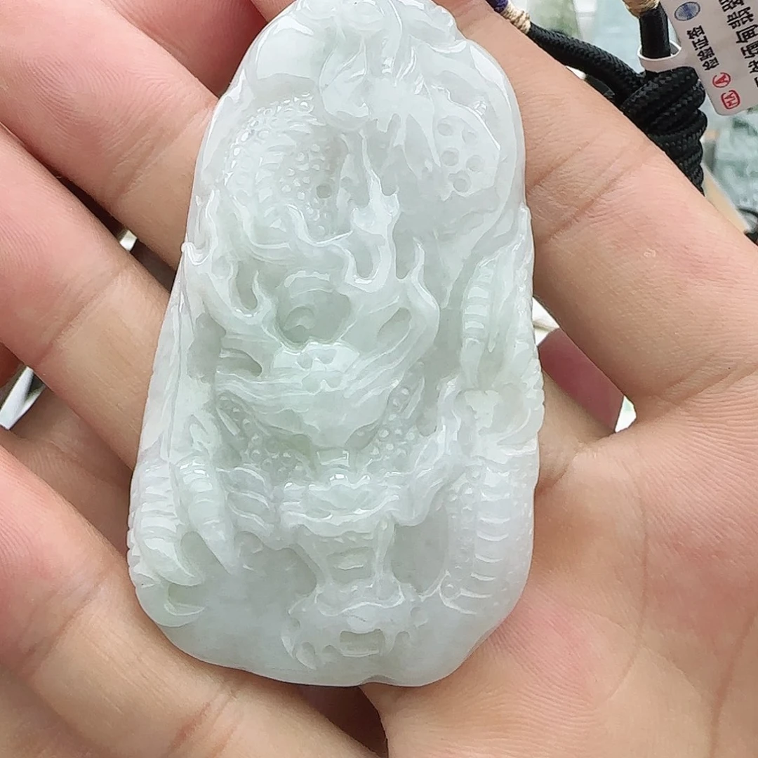 明***海翡翠未镶嵌颈饰翡翠