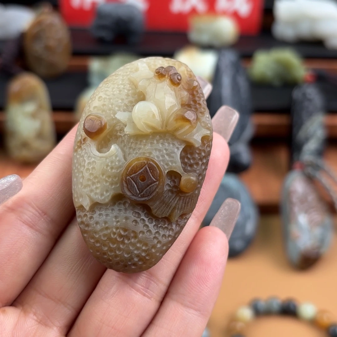 和田玉未镶嵌挂件