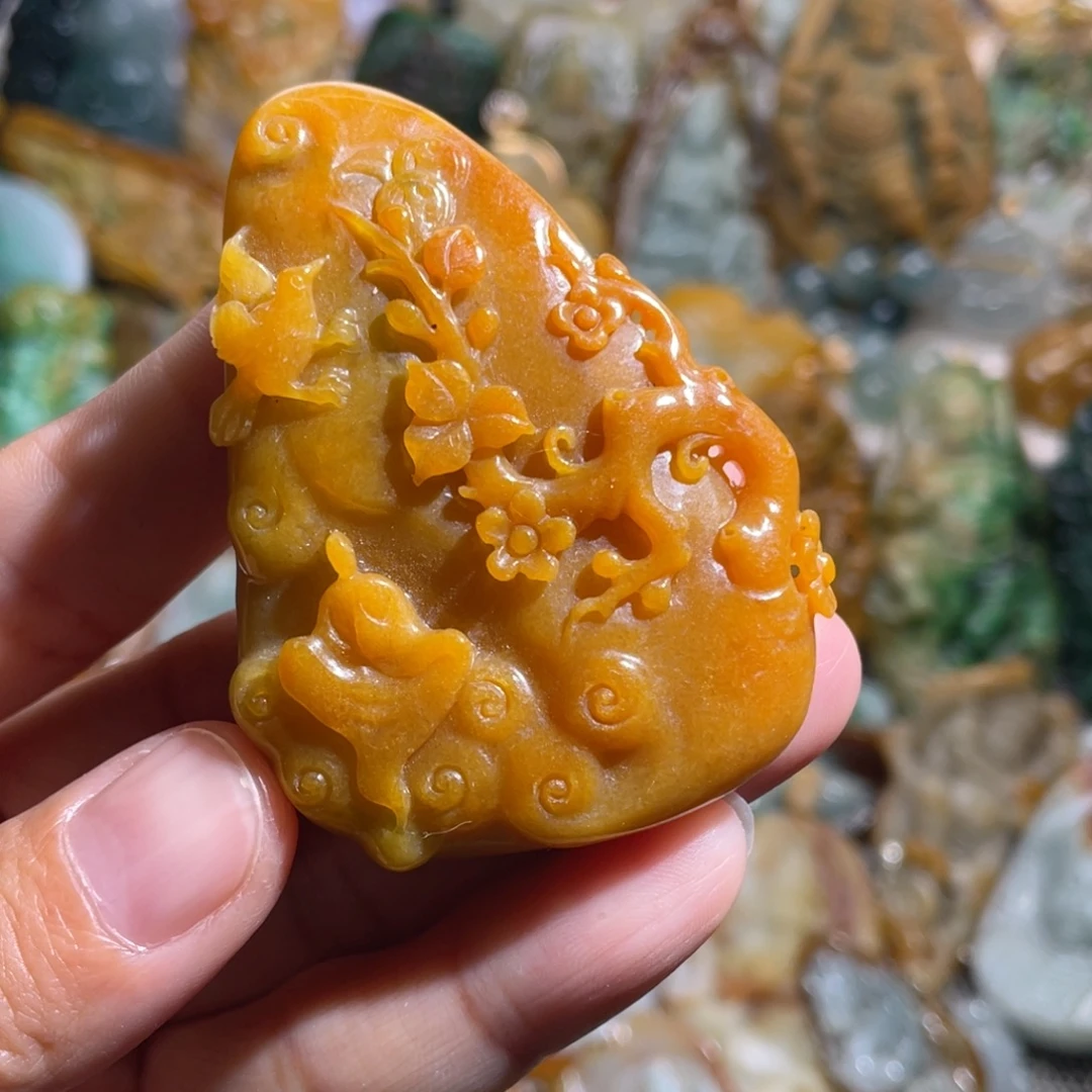 翡翠未镶嵌颈饰翡翠