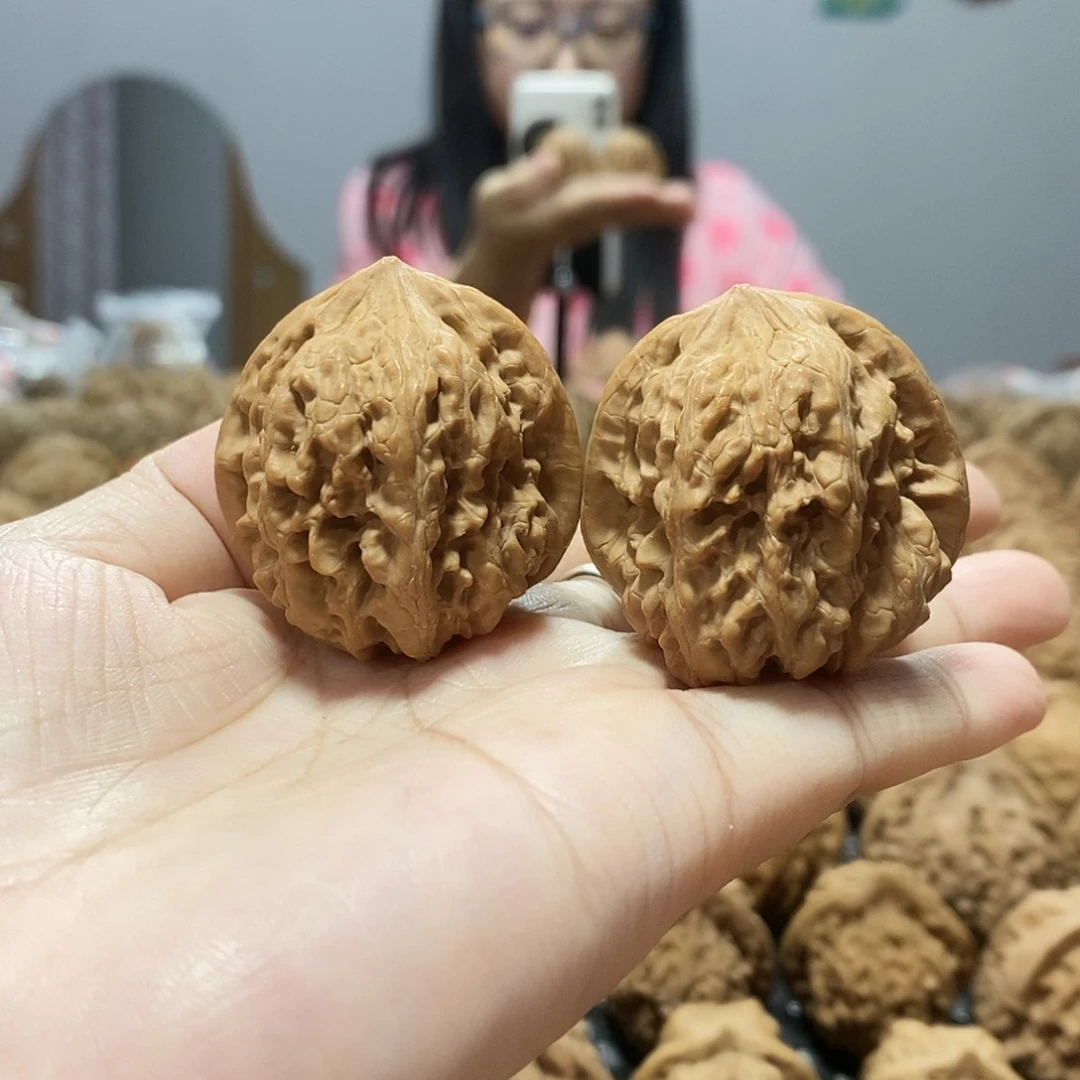 吊坠文玩核桃凹底38黄尖