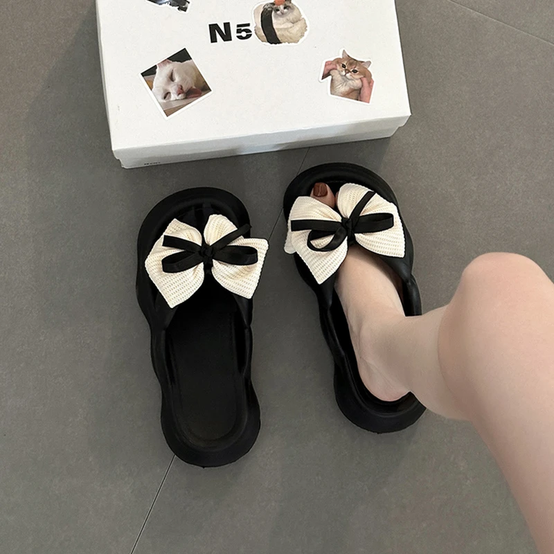 时尚设计个性甜美蝴蝶结拖鞋女士2025夏季新款外穿云朵防滑凉拖鞋