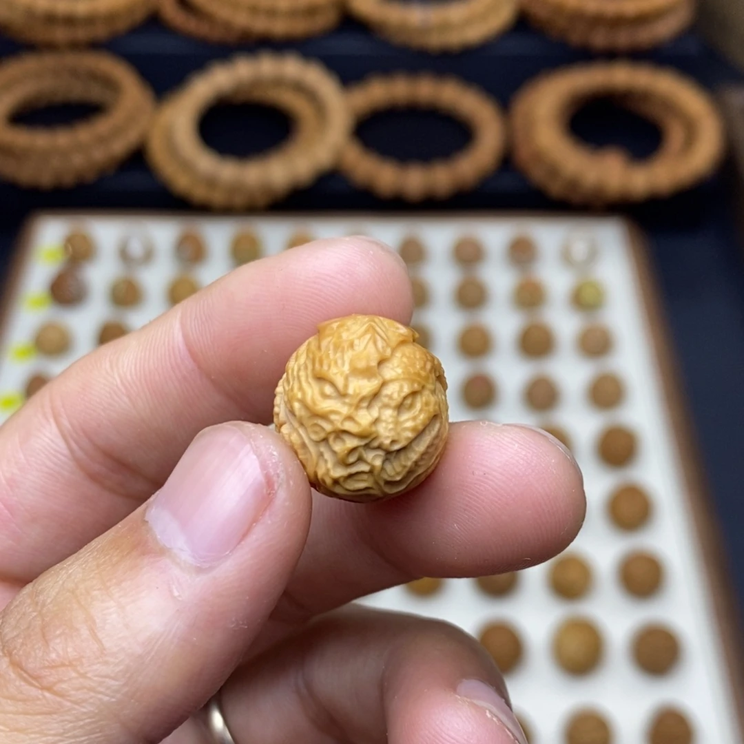 猴头核桃把件龙蛇之变单籽福利（脸歪，介意勿拍）