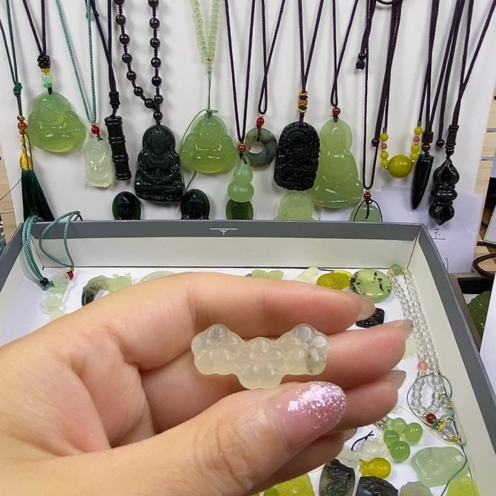 蛇纹石玉合金颈饰71