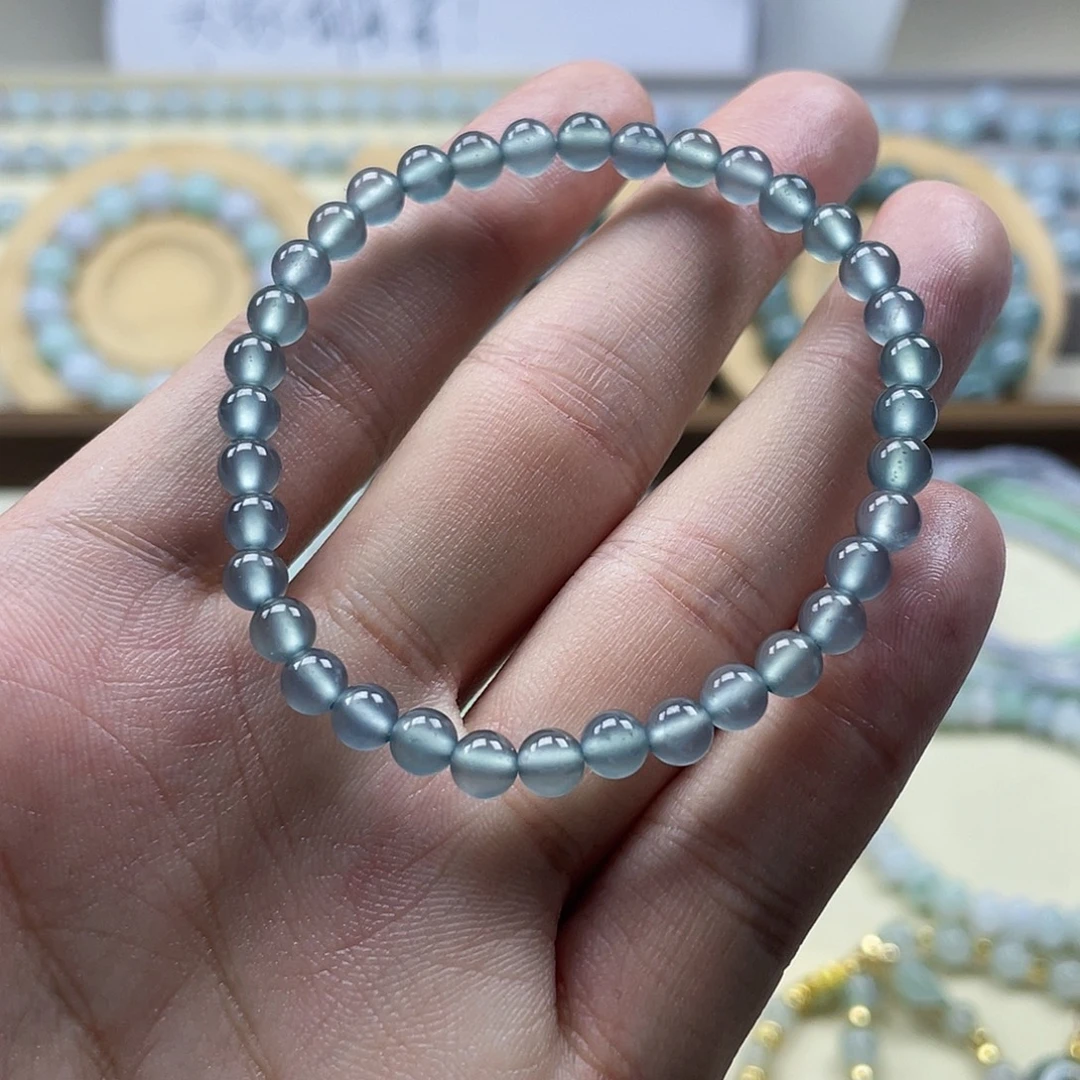 叫***妮颈饰未镶嵌翡翠5mm 玻璃种翡翠珠串