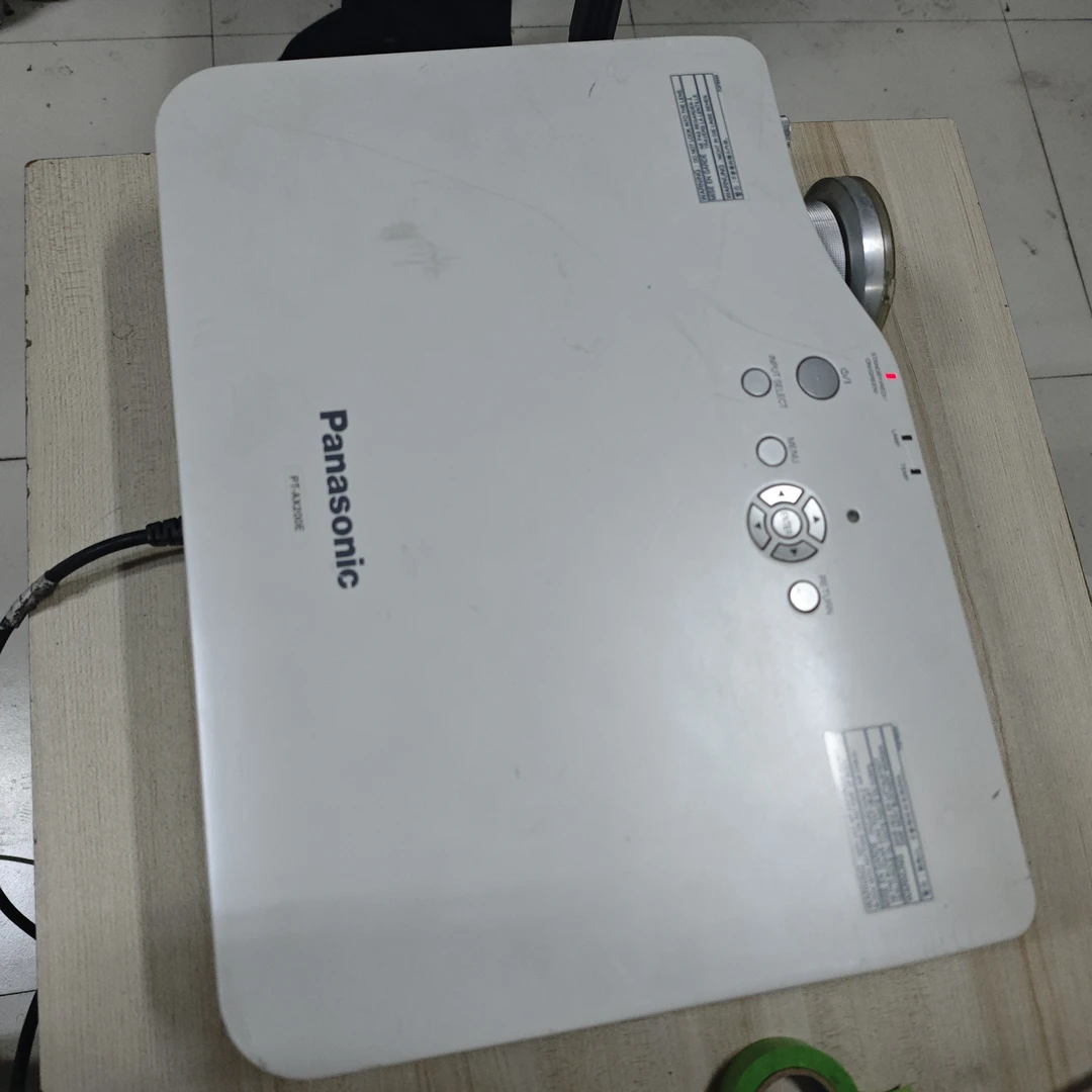 高清长焦投影仪运费到付