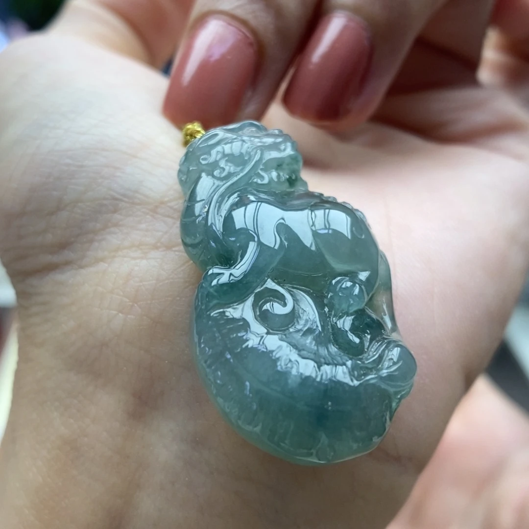 翡翠未镶嵌颈饰吊坠45