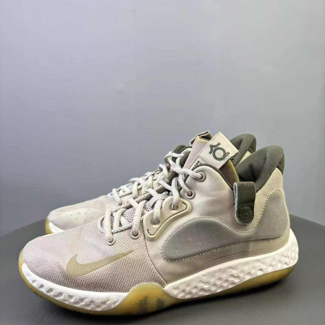 90新 maje 41码 KD灰绿球鞋 非原盒