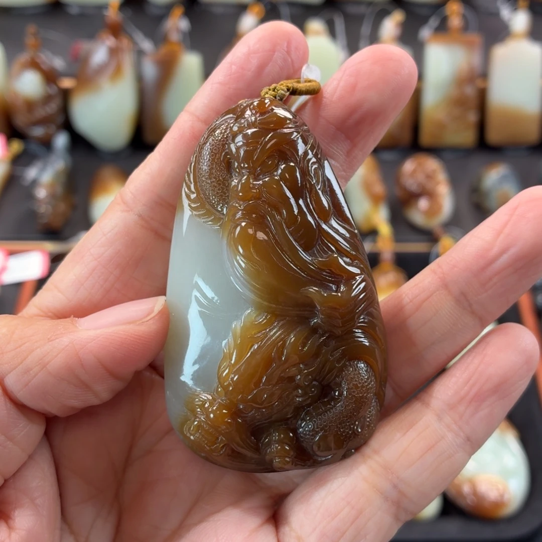 颈饰未镶嵌和田玉