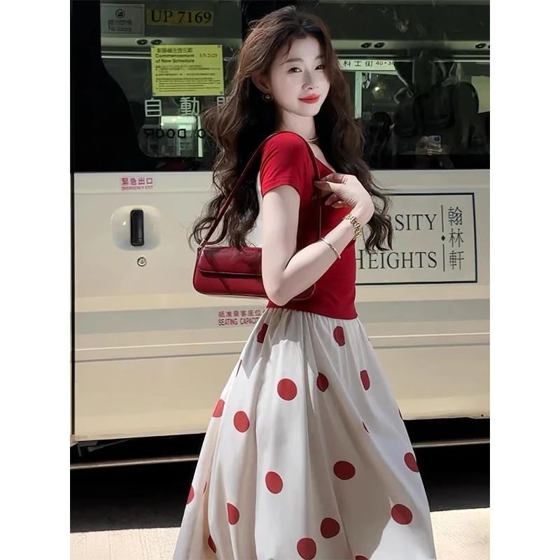 2025夏季新款今年流行爆款穿搭红色上衣女百搭宽松显瘦半身裙套装